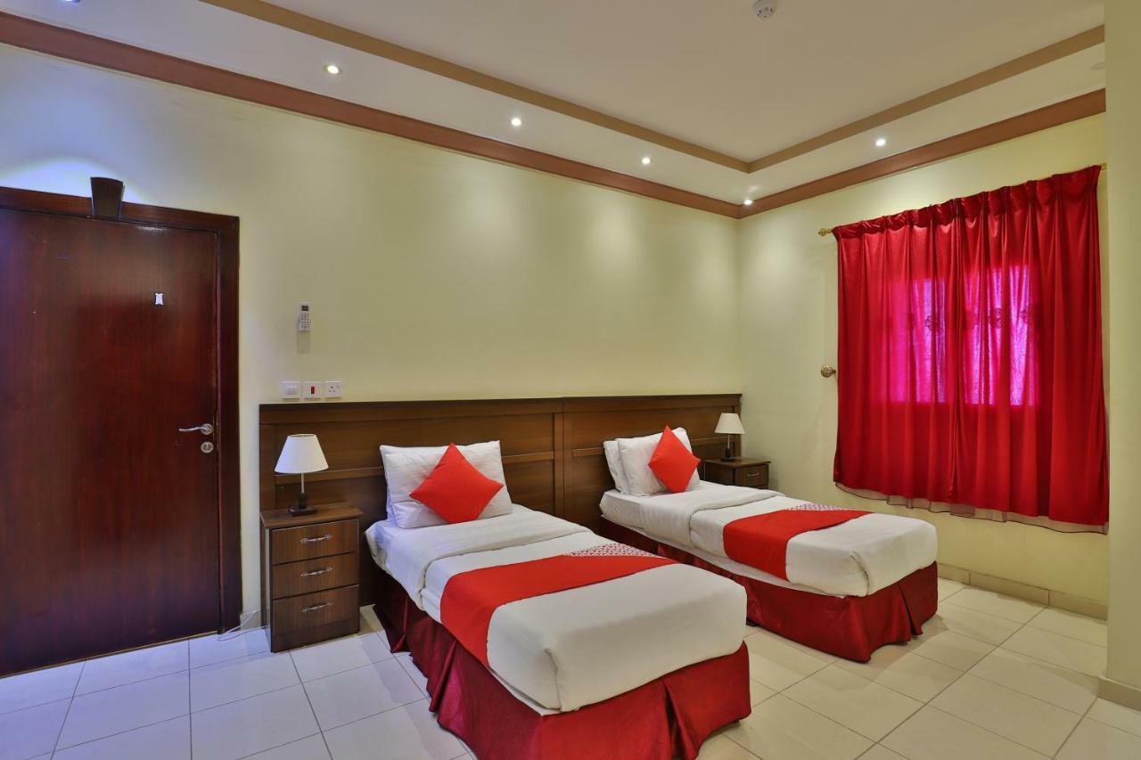 Oyo 273 Star Yanbu Hotel Suites Exterior photo