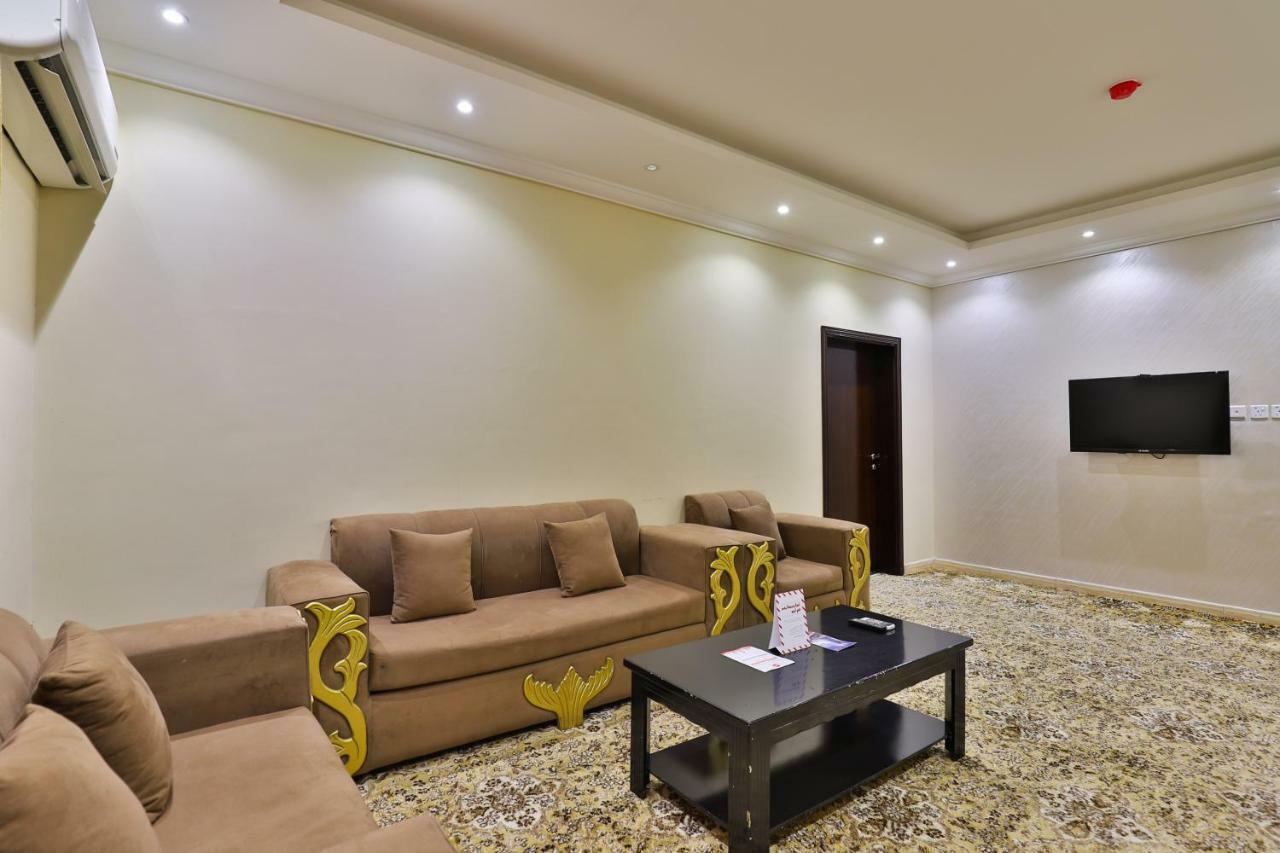 Oyo 273 Star Yanbu Hotel Suites Exterior photo