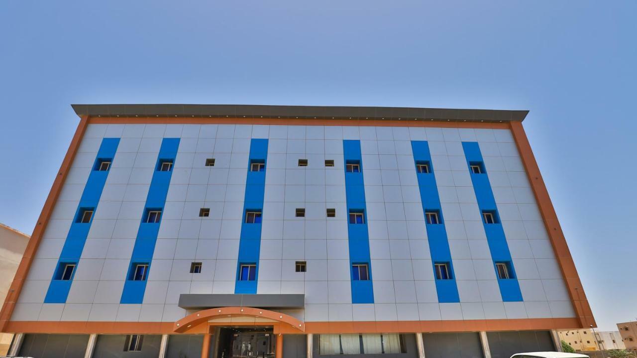 Oyo 273 Star Yanbu Hotel Suites Exterior photo