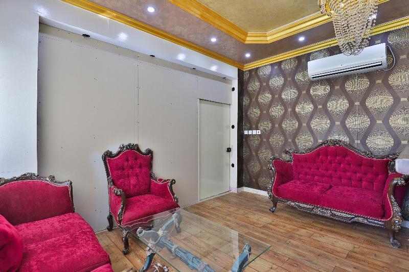 Oyo 273 Star Yanbu Hotel Suites Exterior photo