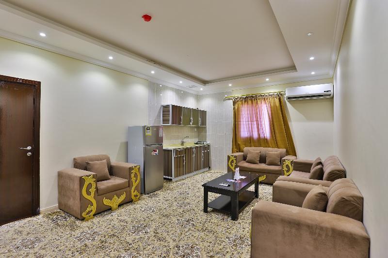 Oyo 273 Star Yanbu Hotel Suites Exterior photo